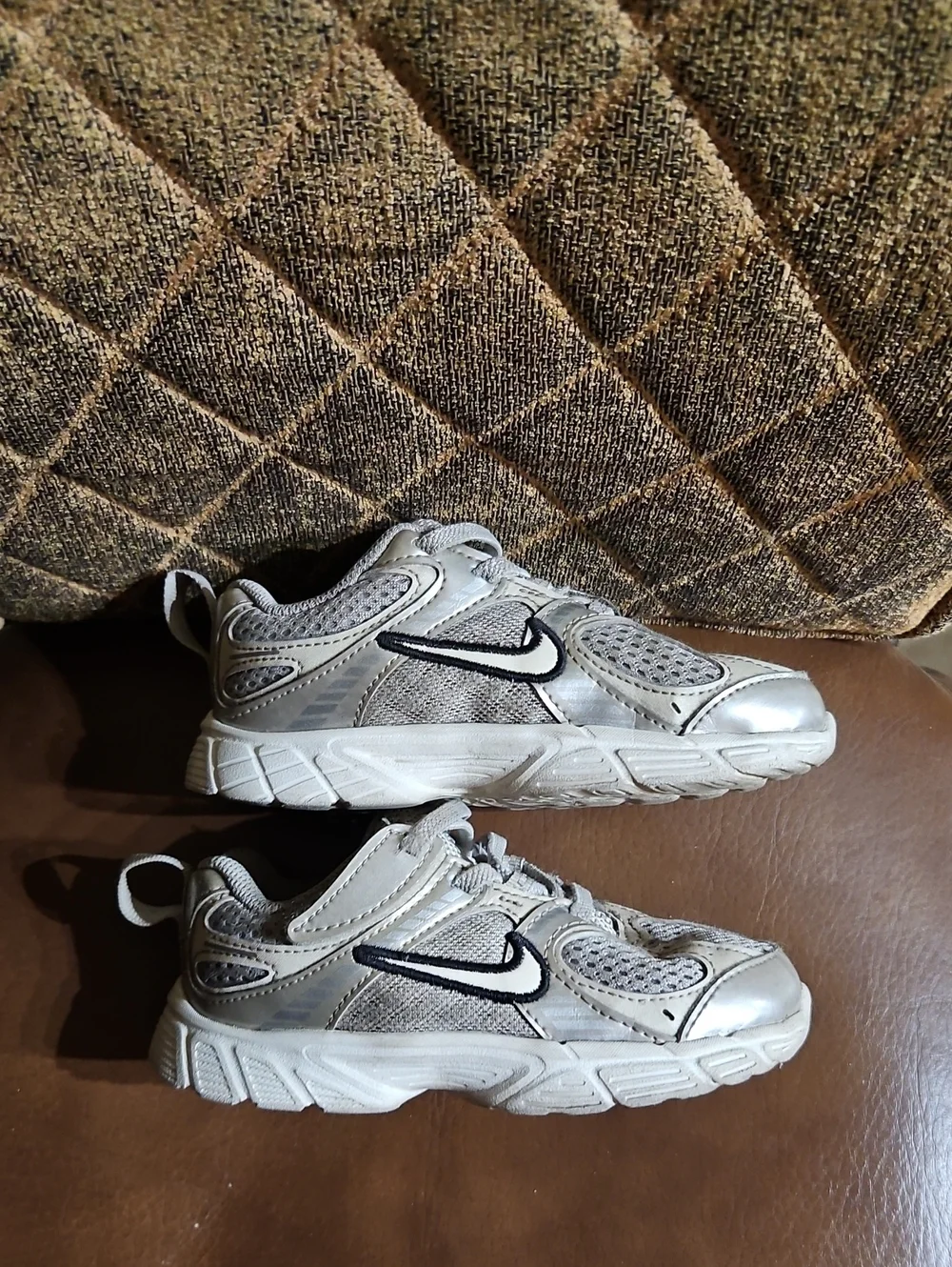 Nike here pair